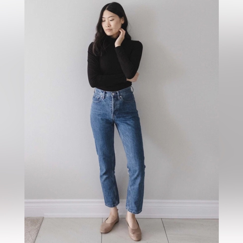 Everlane High-Rise Straight Jeans in Medium Blue